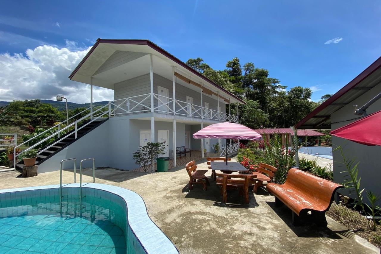 Spot On 90279 Kinomulok Garden Hotel Ranau Kültér fotó