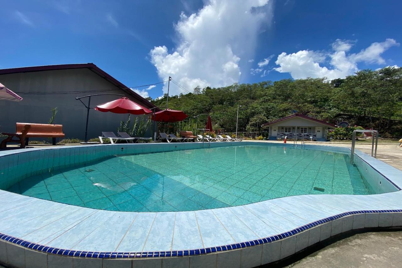 Spot On 90279 Kinomulok Garden Hotel Ranau Kültér fotó