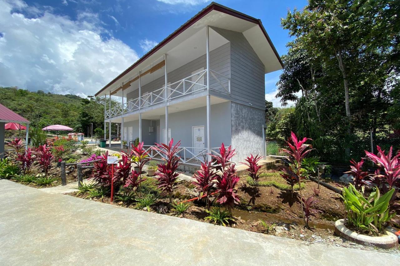 Spot On 90279 Kinomulok Garden Hotel Ranau Kültér fotó